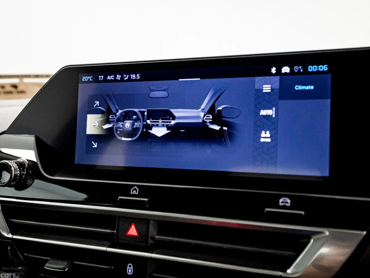 Citroen C4 Hatchback, Diesel Hybrid, 2026, Black