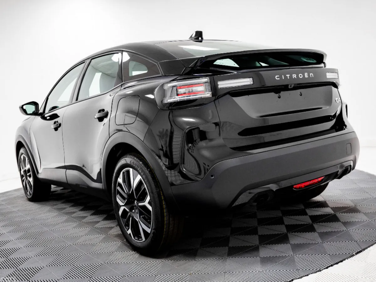 Citroen C4 Hatchback, Diesel Hybrid, 2026, Black