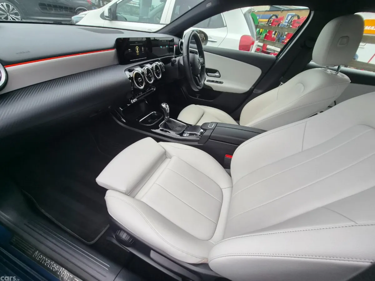 Mercedes-Benz A-Class Hatchback, Petrol, 2019, Blue
