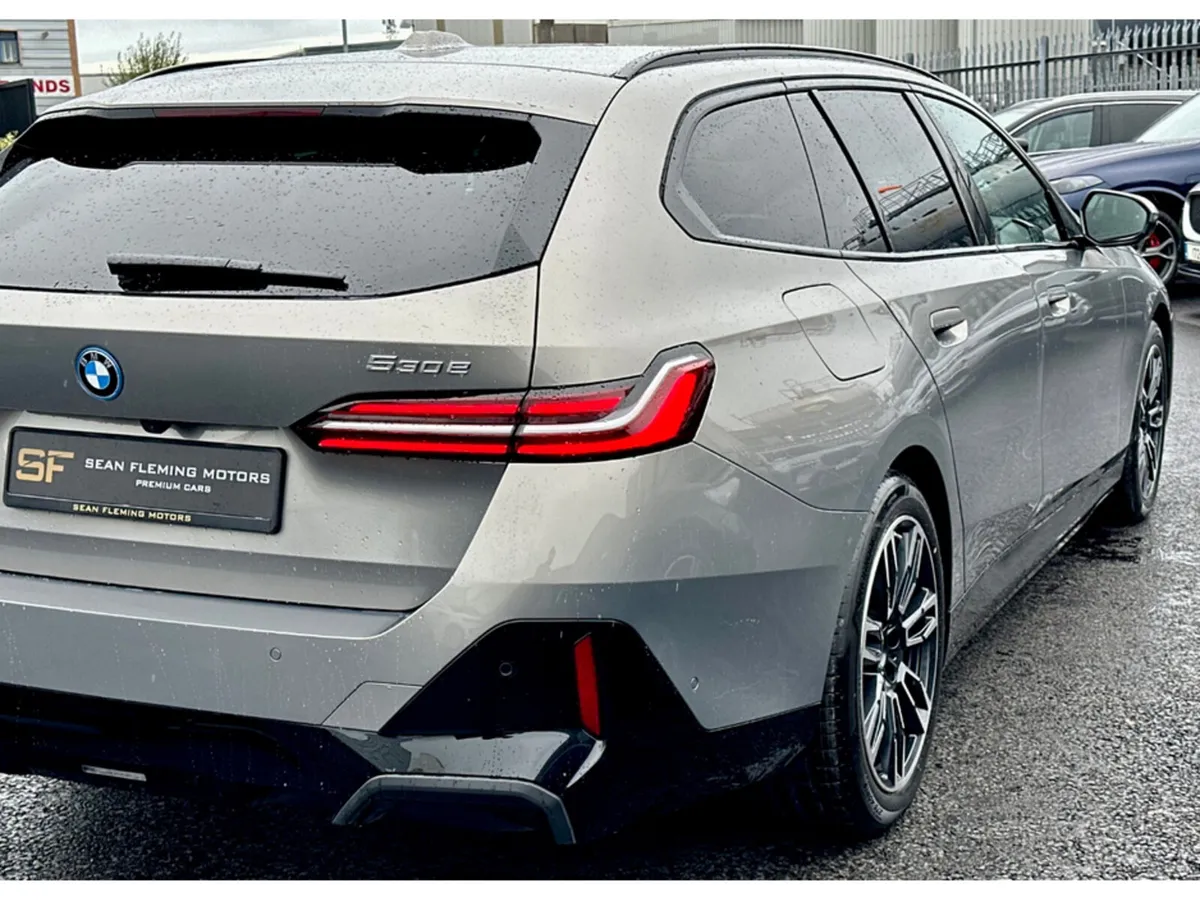 BMW 5-Series Estate, Petrol Hybrid, 2026, Grey