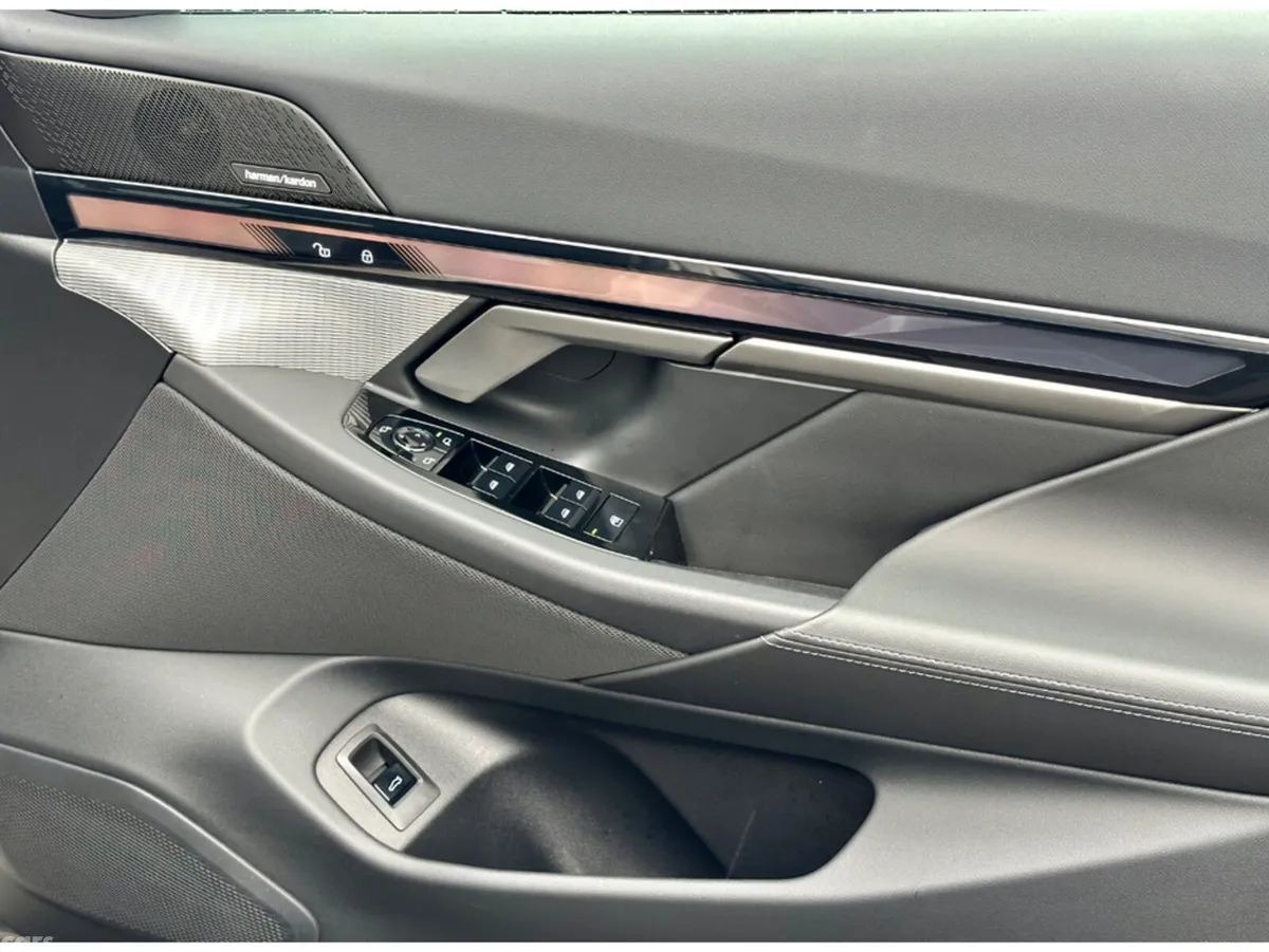BMW 5-Series Estate, Petrol Hybrid, 2026, Grey