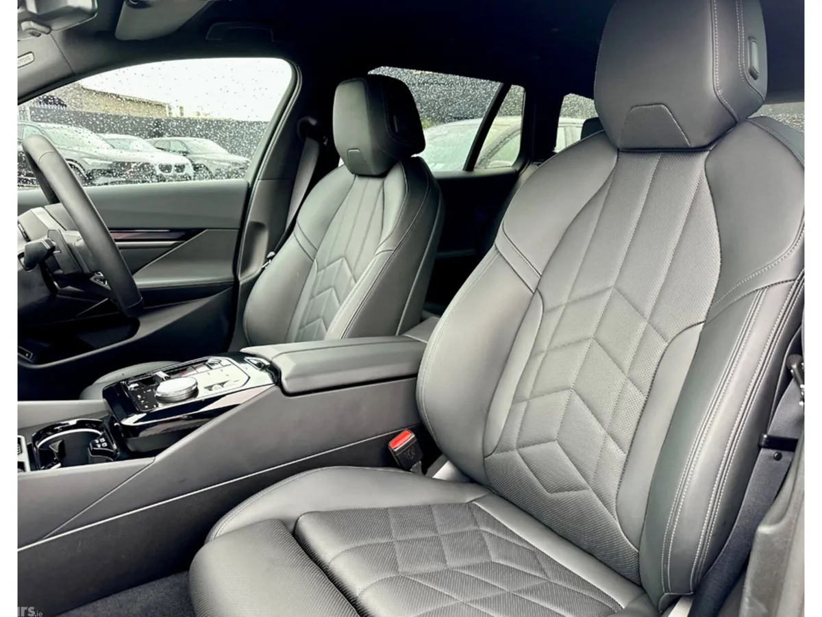 BMW 5-Series Estate, Petrol Hybrid, 2026, Grey