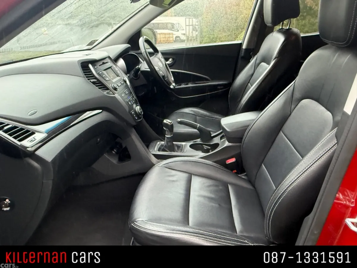 Hyundai Santa Fe SUV, Diesel, 2015, Red