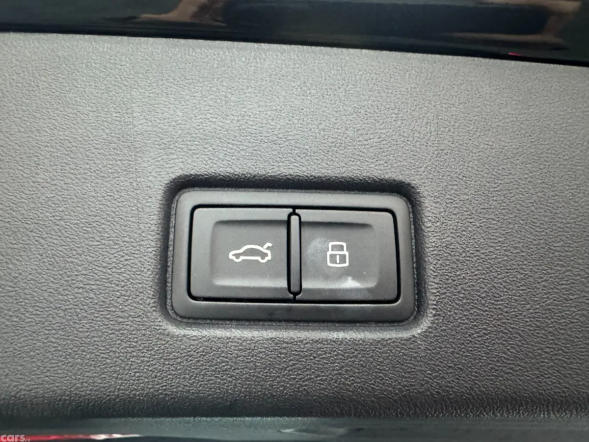 Audi Q4 e-tron SUV, Electric, 2023, Black