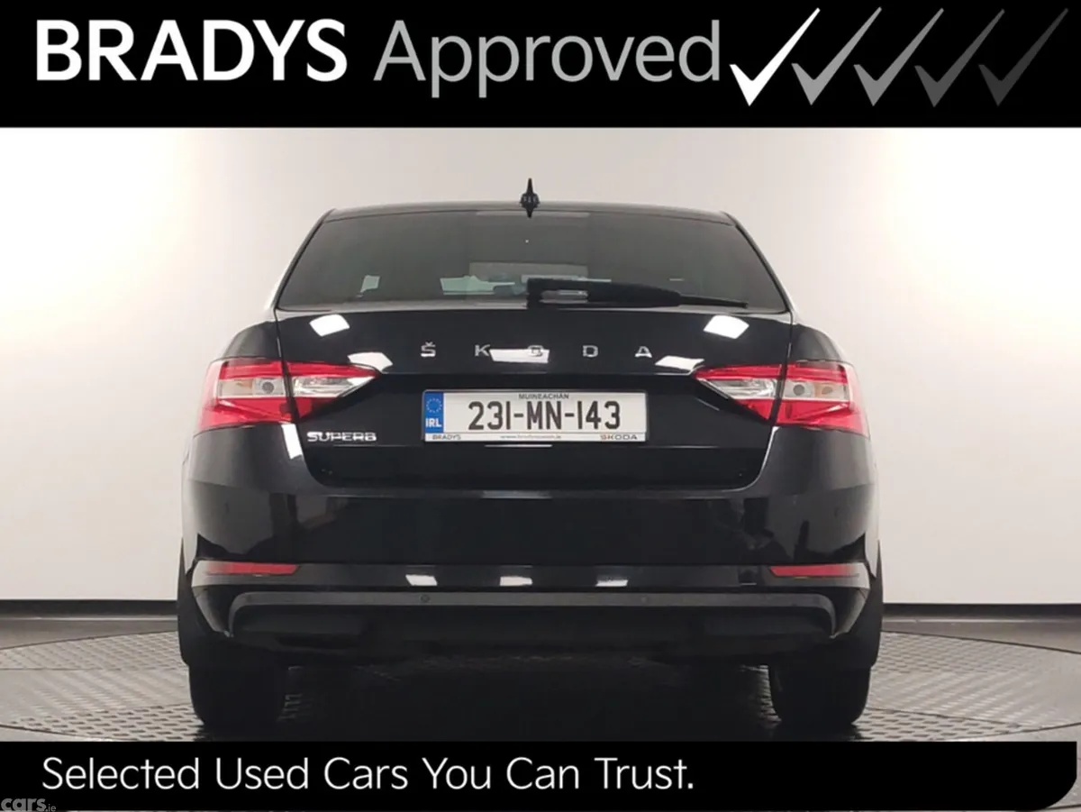 Skoda Superb Hatchback, Diesel, 2023, Black