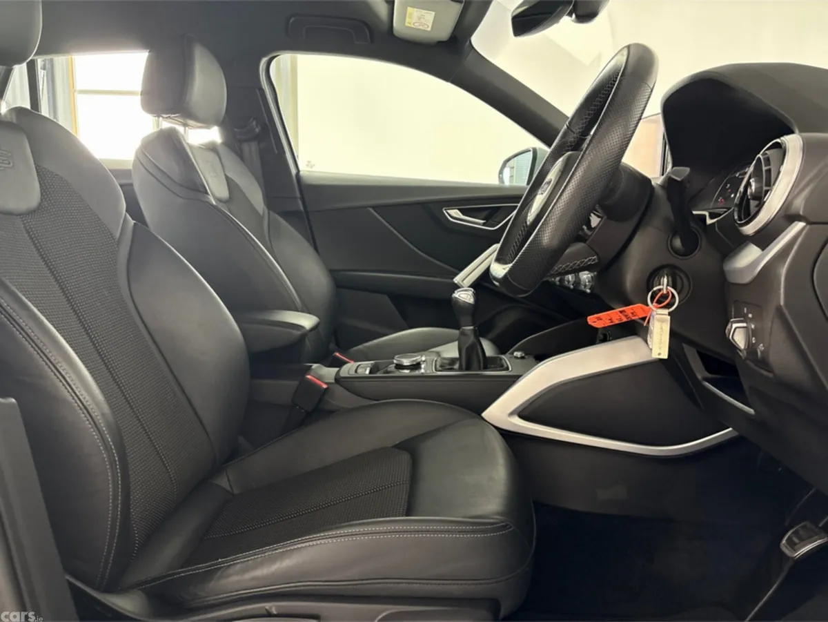 Audi Q2 Estate, Petrol, 2021, Grey