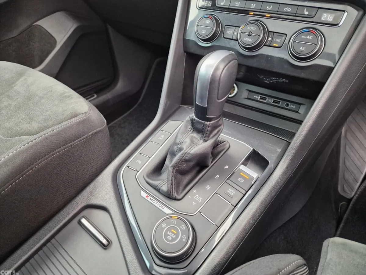 Volkswagen Tiguan SUV, Diesel, 2021, Black