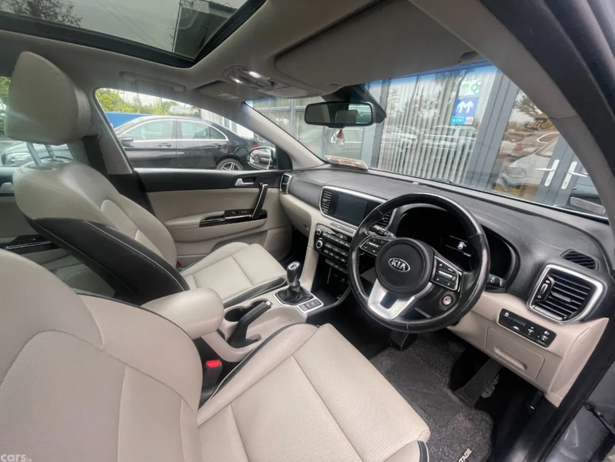 Kia Sportage MPV, Diesel, 2020, Grey