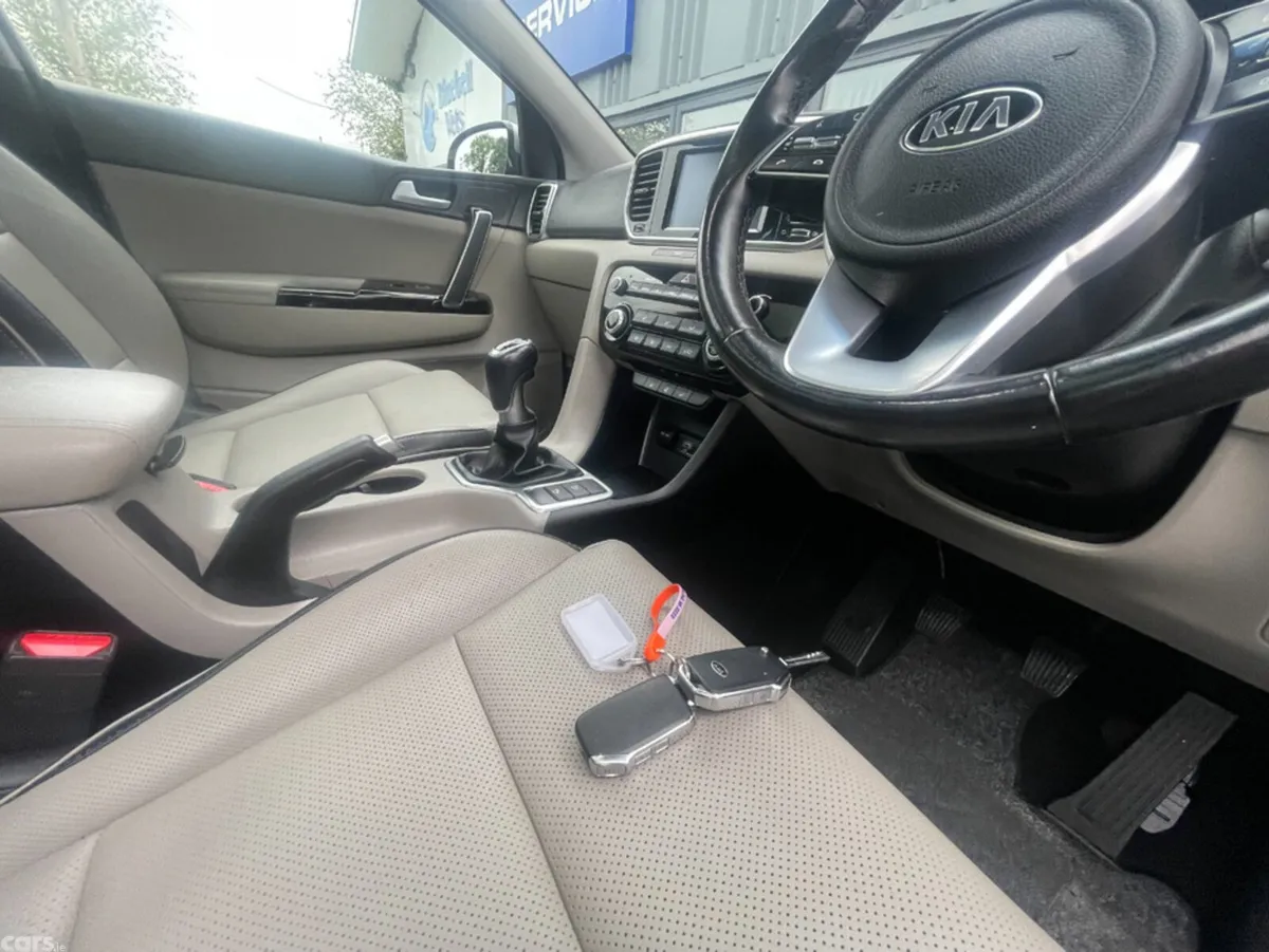 Kia Sportage MPV, Diesel, 2020, Grey