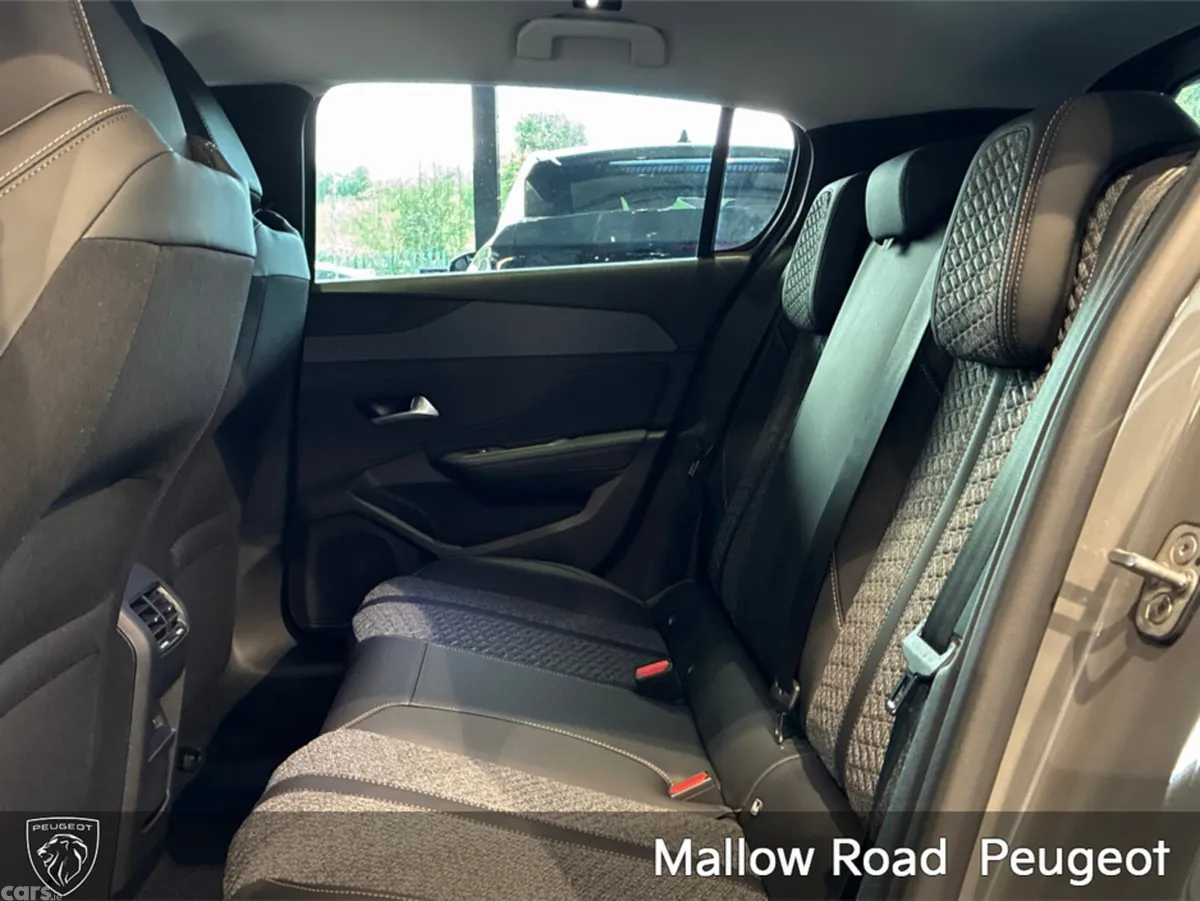 Peugeot 308 Hatchback, Diesel, 2026, Grey