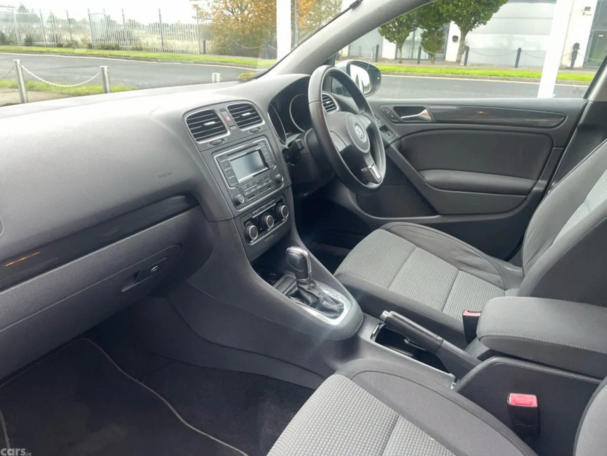 Volkswagen Golf Hatchback, Petrol, 2011, Silver