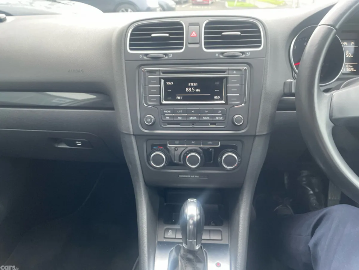 Volkswagen Golf Hatchback, Petrol, 2011, Silver