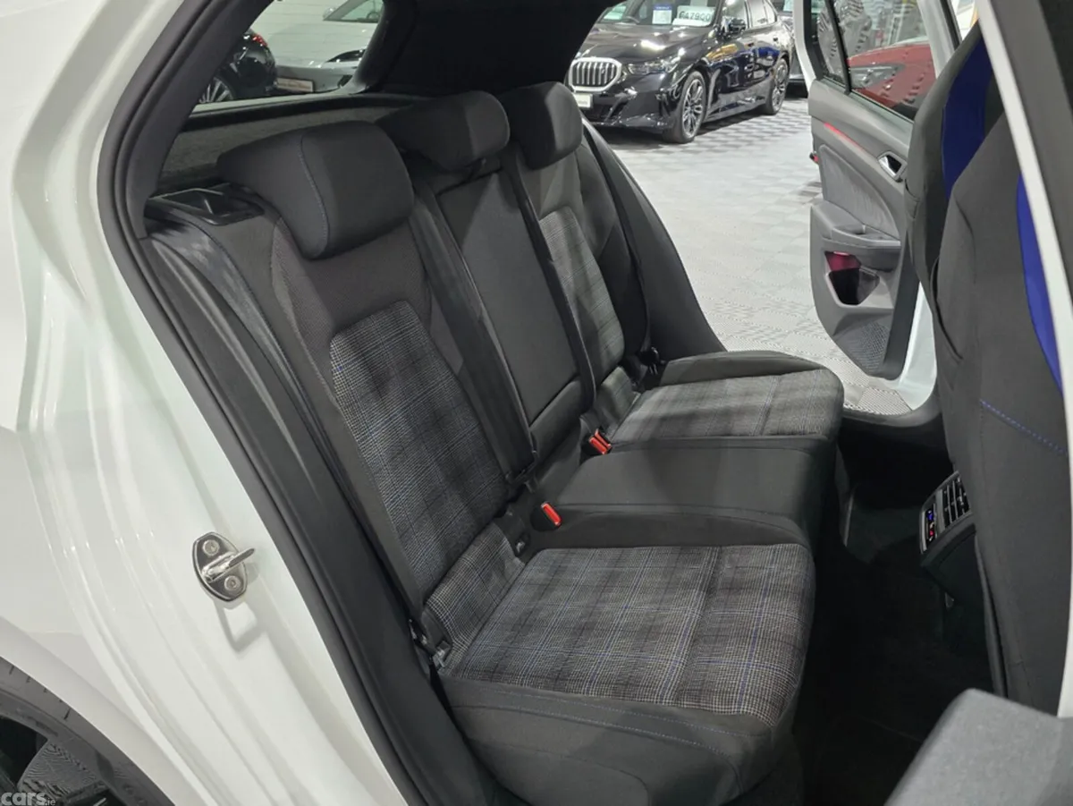 Volkswagen Golf Hatchback, Petrol Plug-in Hybrid, 2025, White
