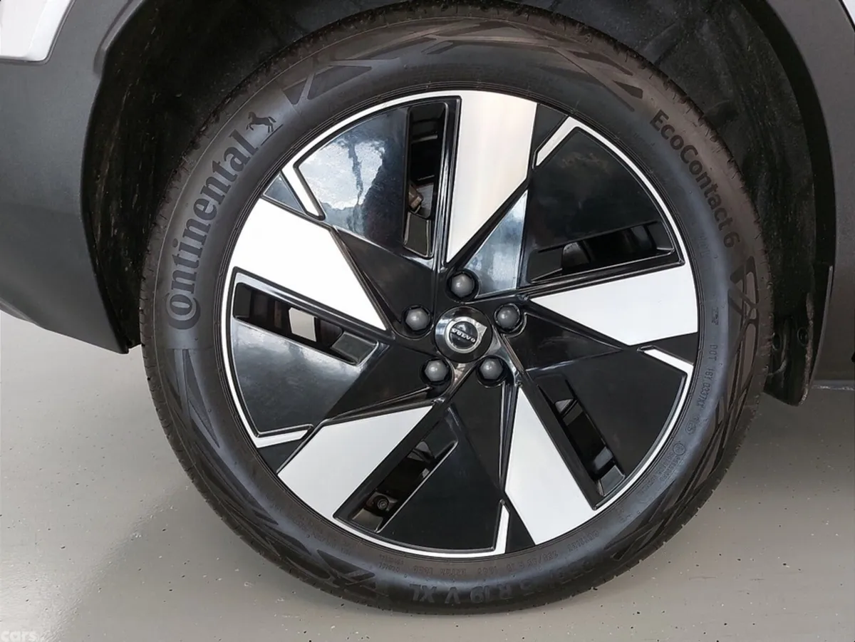 Volvo EX40 SUV, Electric, 2026, Silver