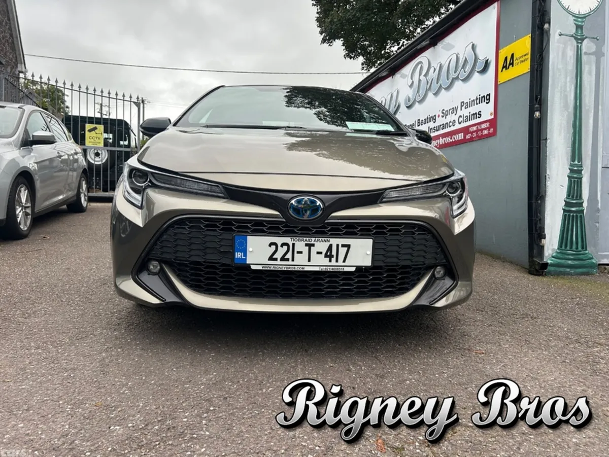 Toyota Corolla Hatchback, Petrol Hybrid, 2022, Green