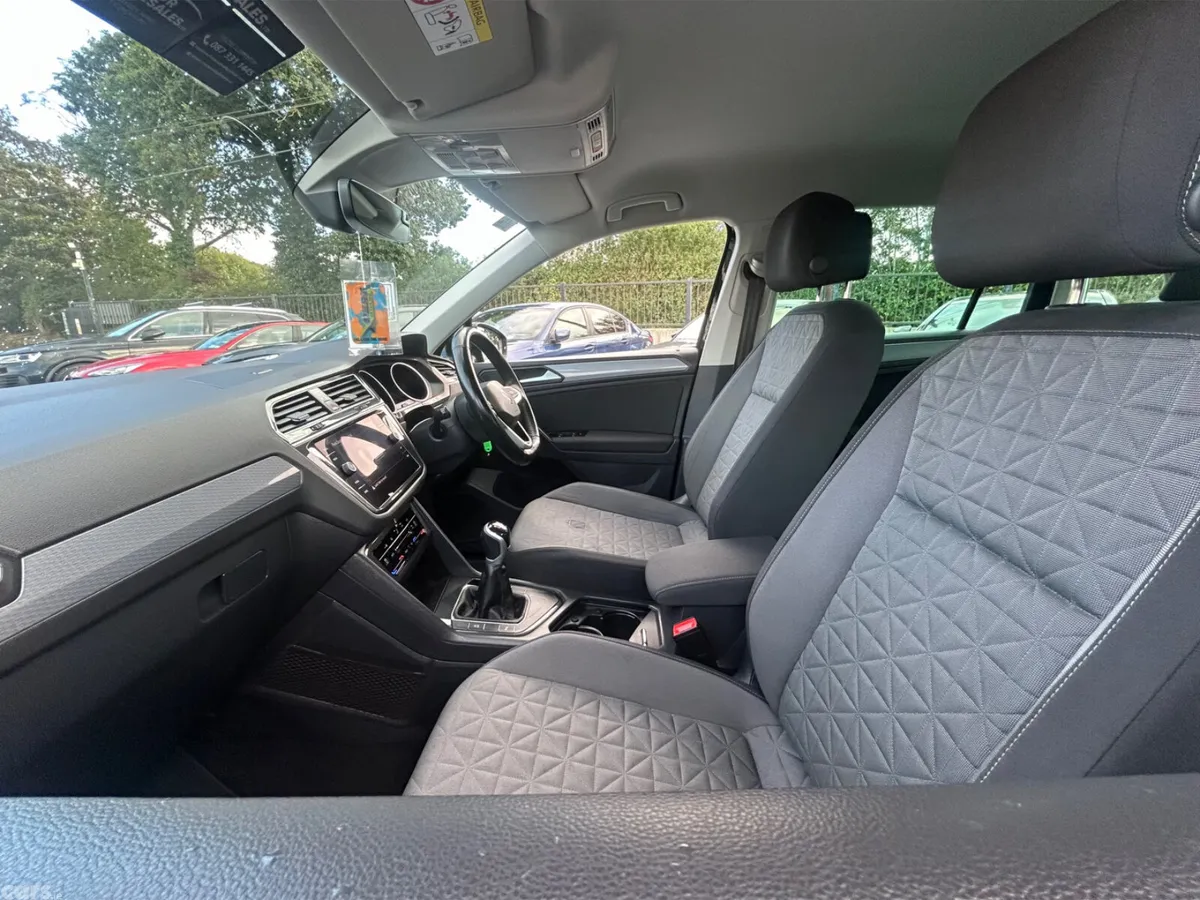 Volkswagen Tiguan SUV, Diesel, 2023, Black