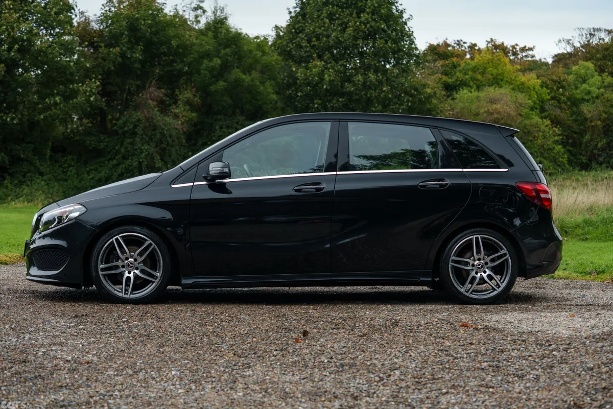 Mercedes-Benz B-Class MPV, Petrol, 2018, Black