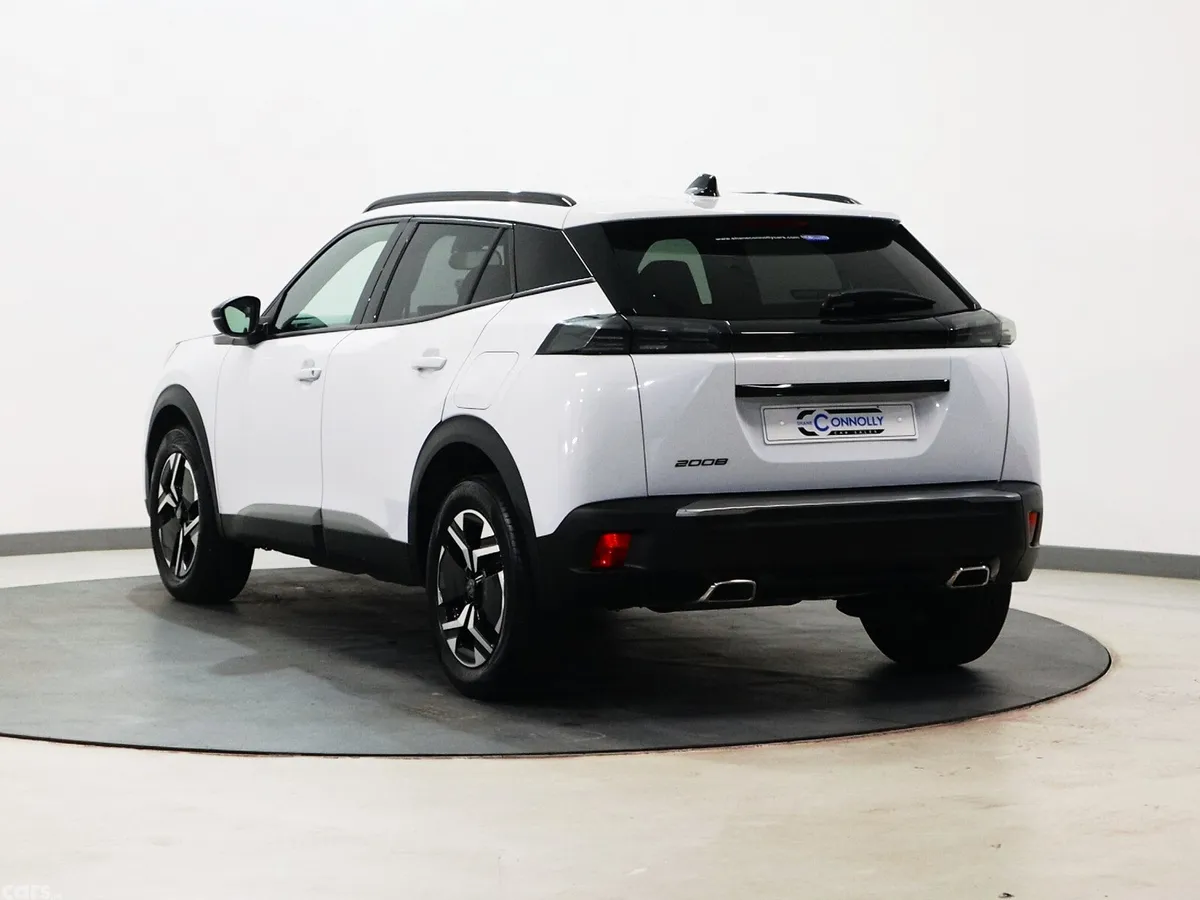 Peugeot 2008 MPV, Petrol, 2024, White