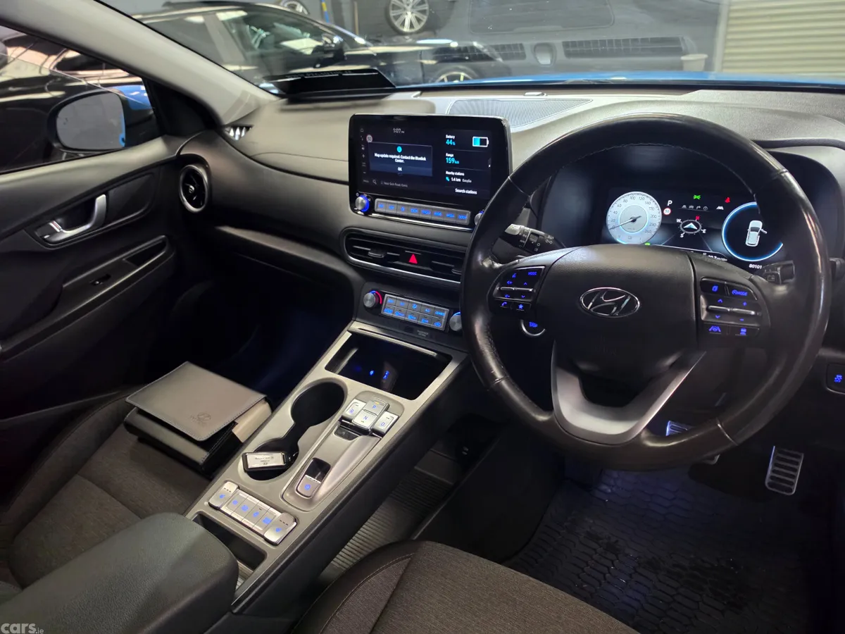 Hyundai KONA Hatchback, Electric, 2022, Blue
