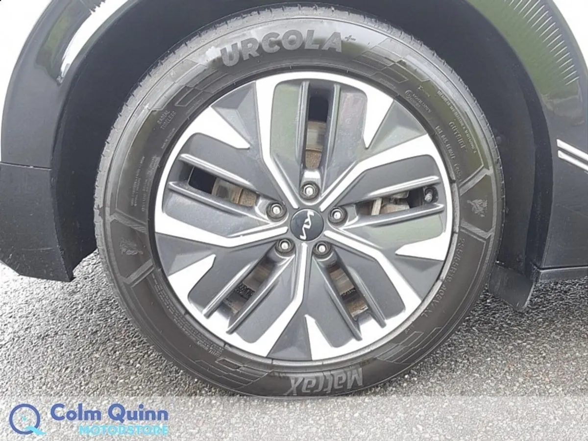 Kia EV6 MPV, Electric, 2022, White