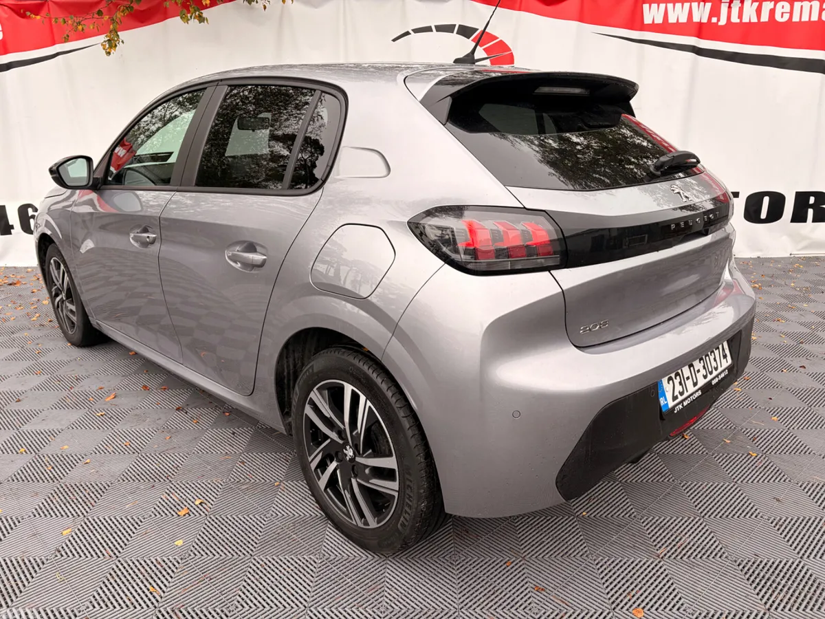 Peugeot 208 Hatchback, Petrol, 2023, Grey