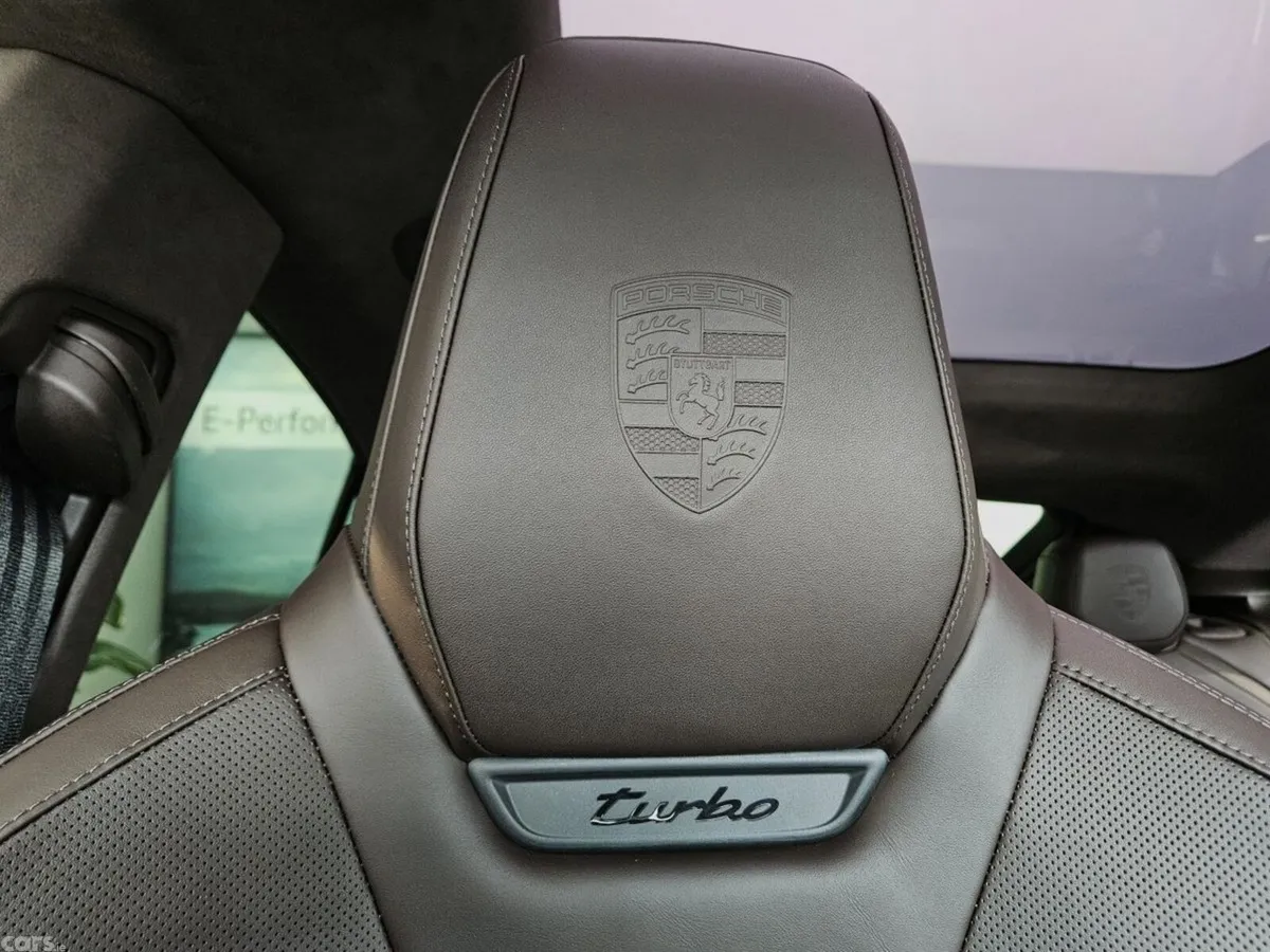 Porsche Cayenne Coupe, Electric, 2026, Green