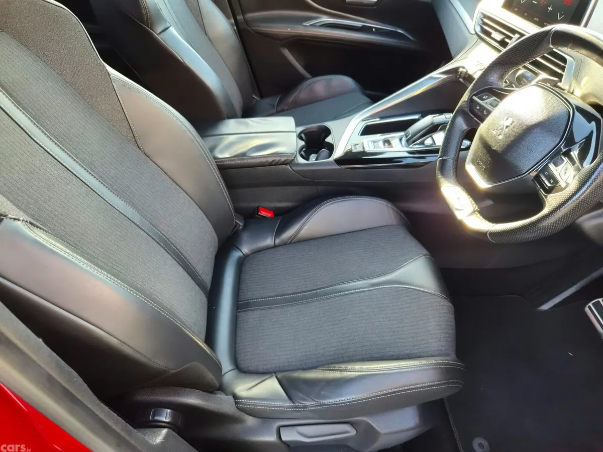 Peugeot 3008 SUV, Diesel, 2017, Red