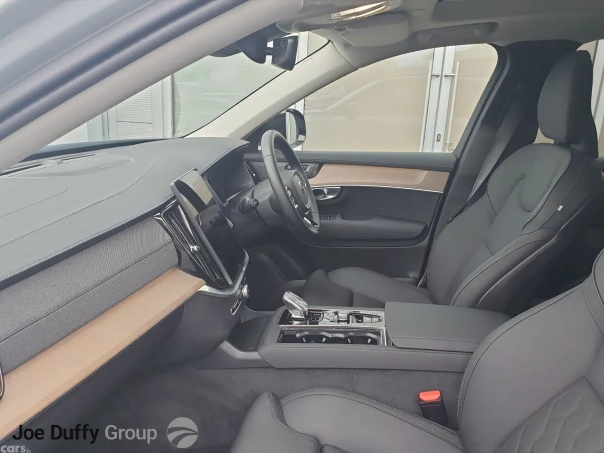 Volvo XC90 SUV, Petrol Plug-in Hybrid, 2025, Grey