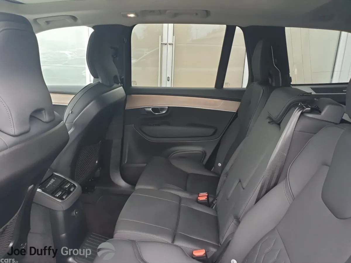 Volvo XC90 SUV, Petrol Plug-in Hybrid, 2025, Grey