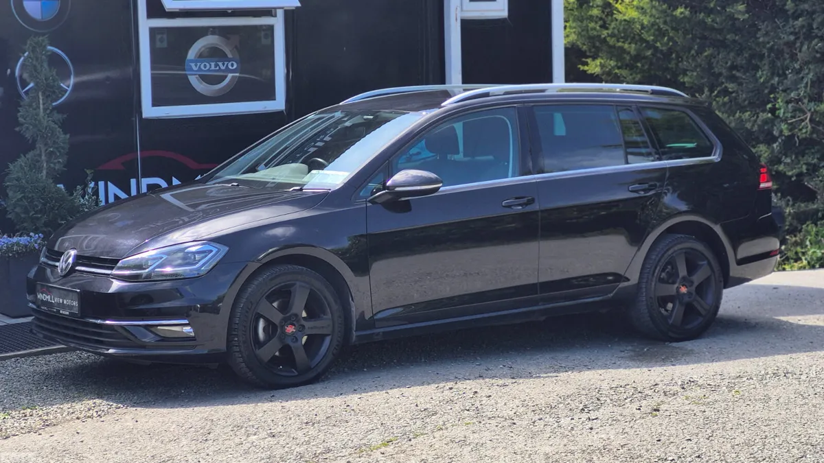 Volkswagen Golf Estate, Petrol, 2019, Black
