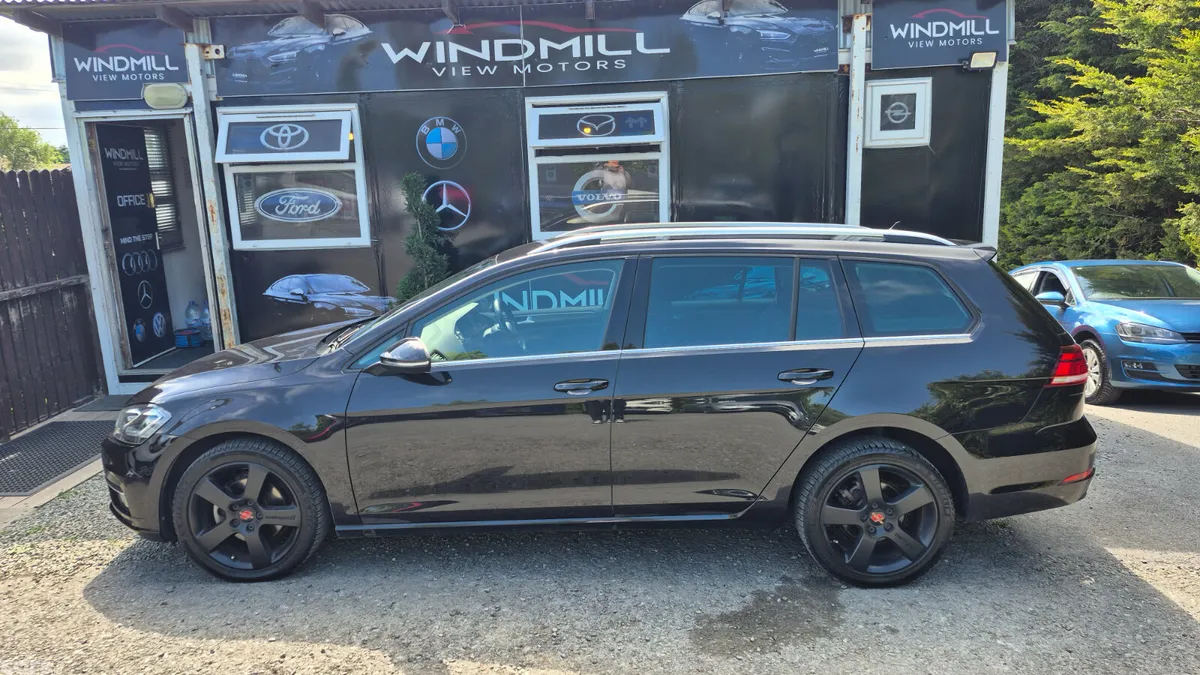 Volkswagen Golf Estate, Petrol, 2019, Black