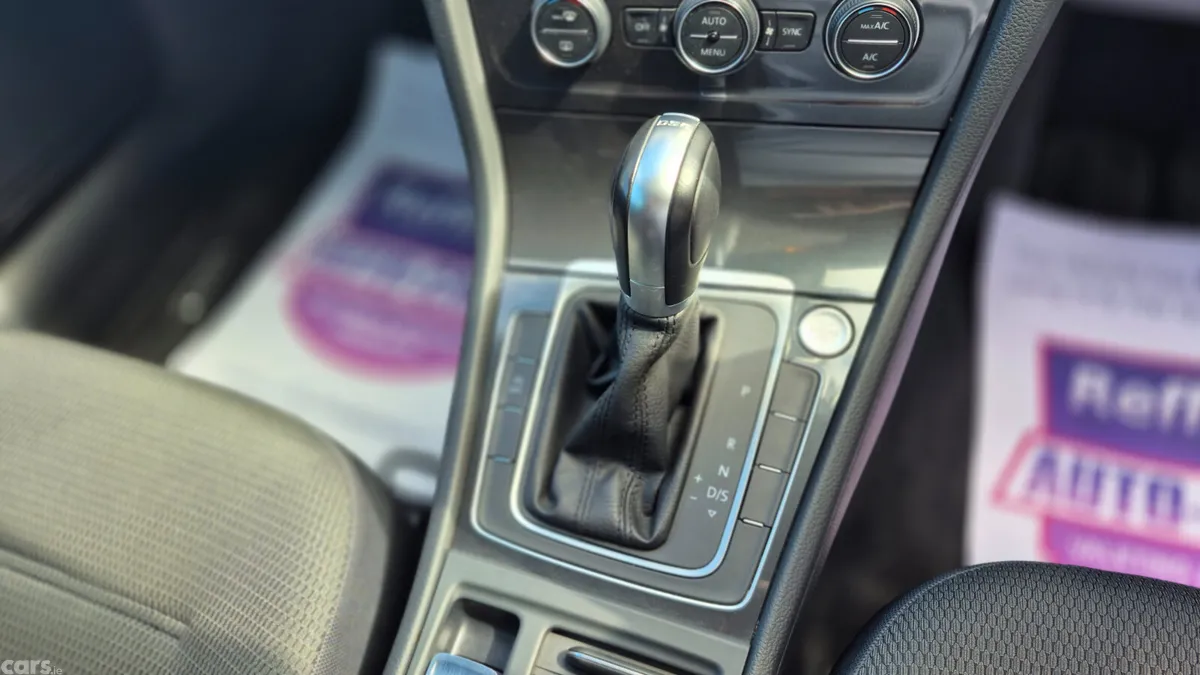 Volkswagen Golf Estate, Petrol, 2019, Black