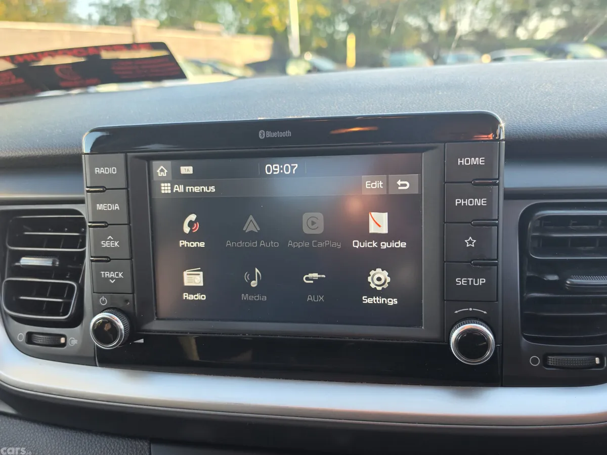 Kia Stonic Estate/Jeep, Diesel, 2018, Brown