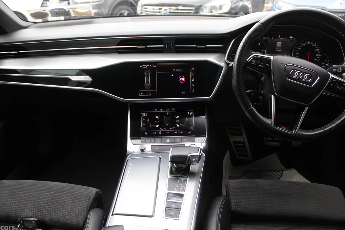 Audi A6 Saloon, Diesel, 2018, Black