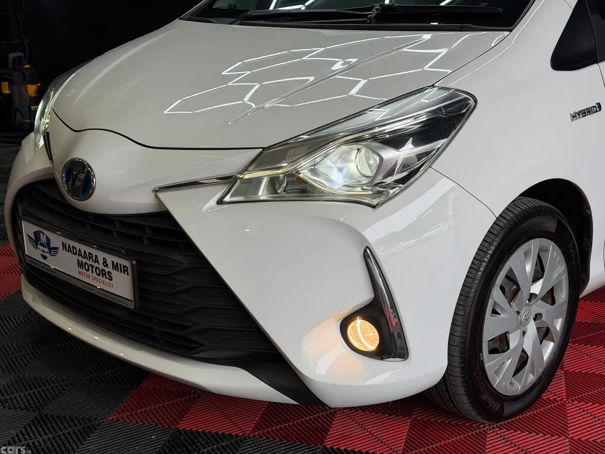 Toyota Vitz Hatchback, Petrol Hybrid, 2017, White