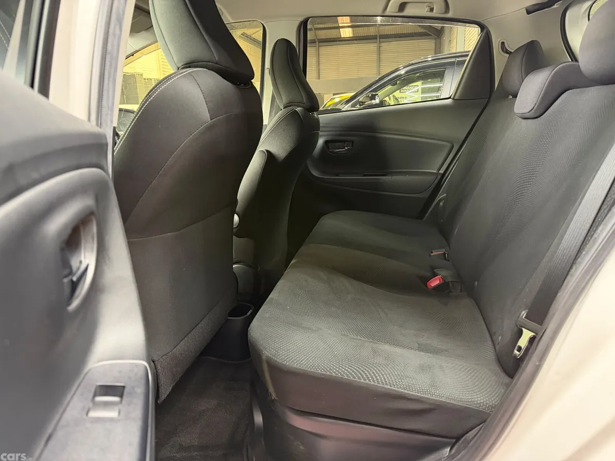 Toyota Vitz Hatchback, Petrol Hybrid, 2017, White
