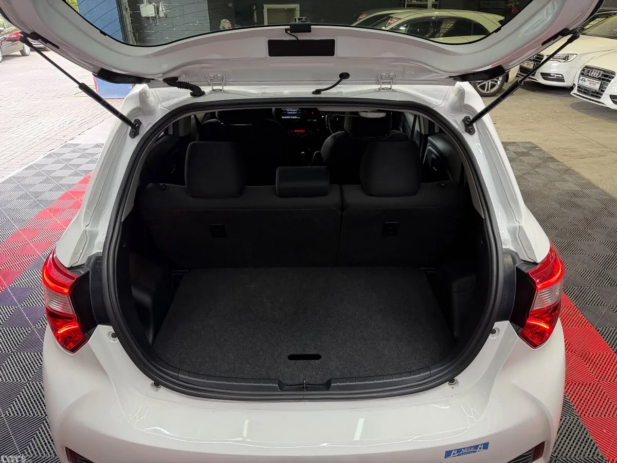 Toyota Vitz Hatchback, Petrol Hybrid, 2017, White
