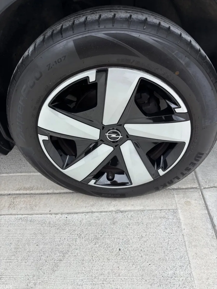 Opel Crossland SUV, Diesel, 2023, Grey