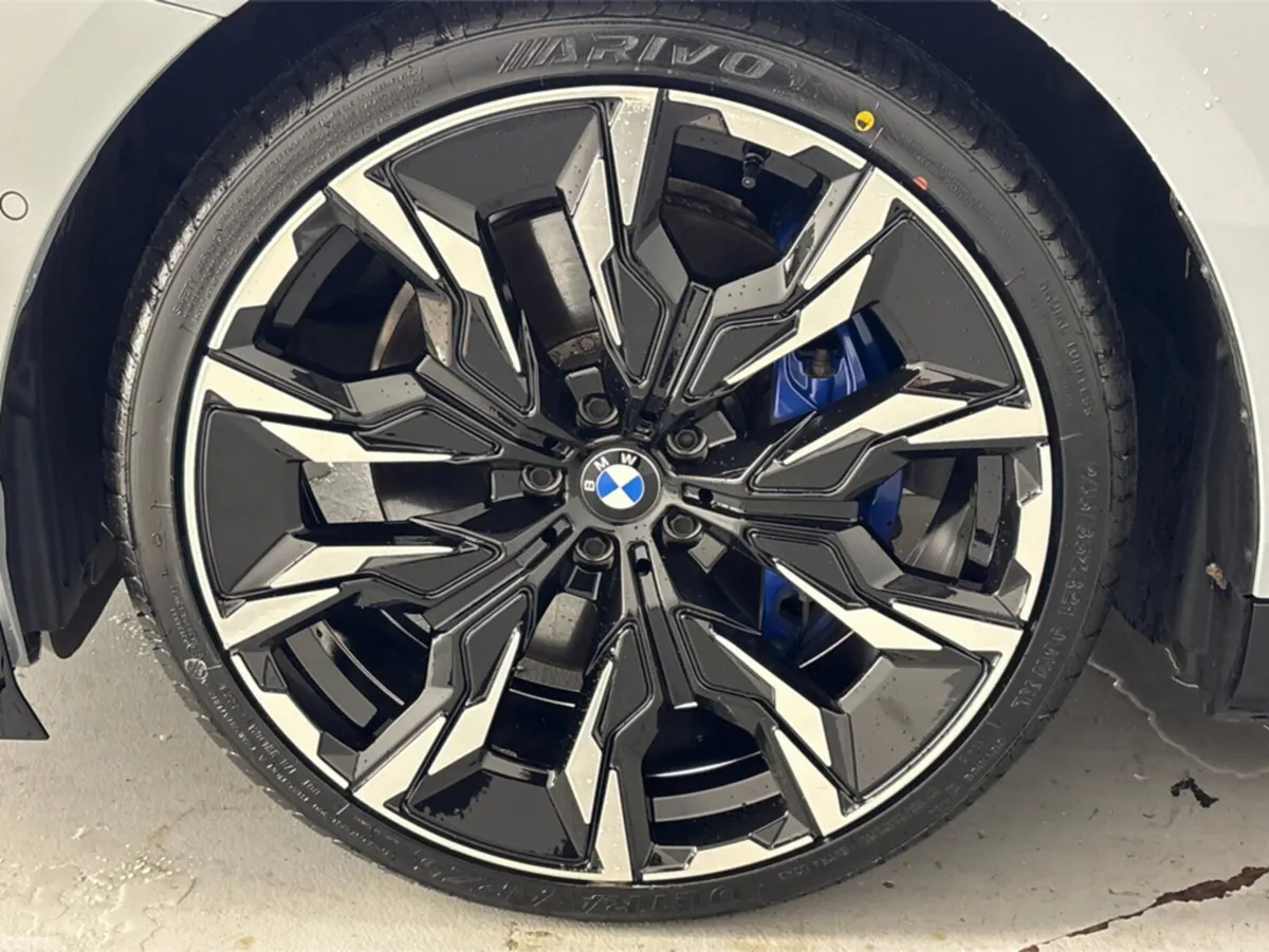 BMW i5 Saloon, Electric, 2024, Grey