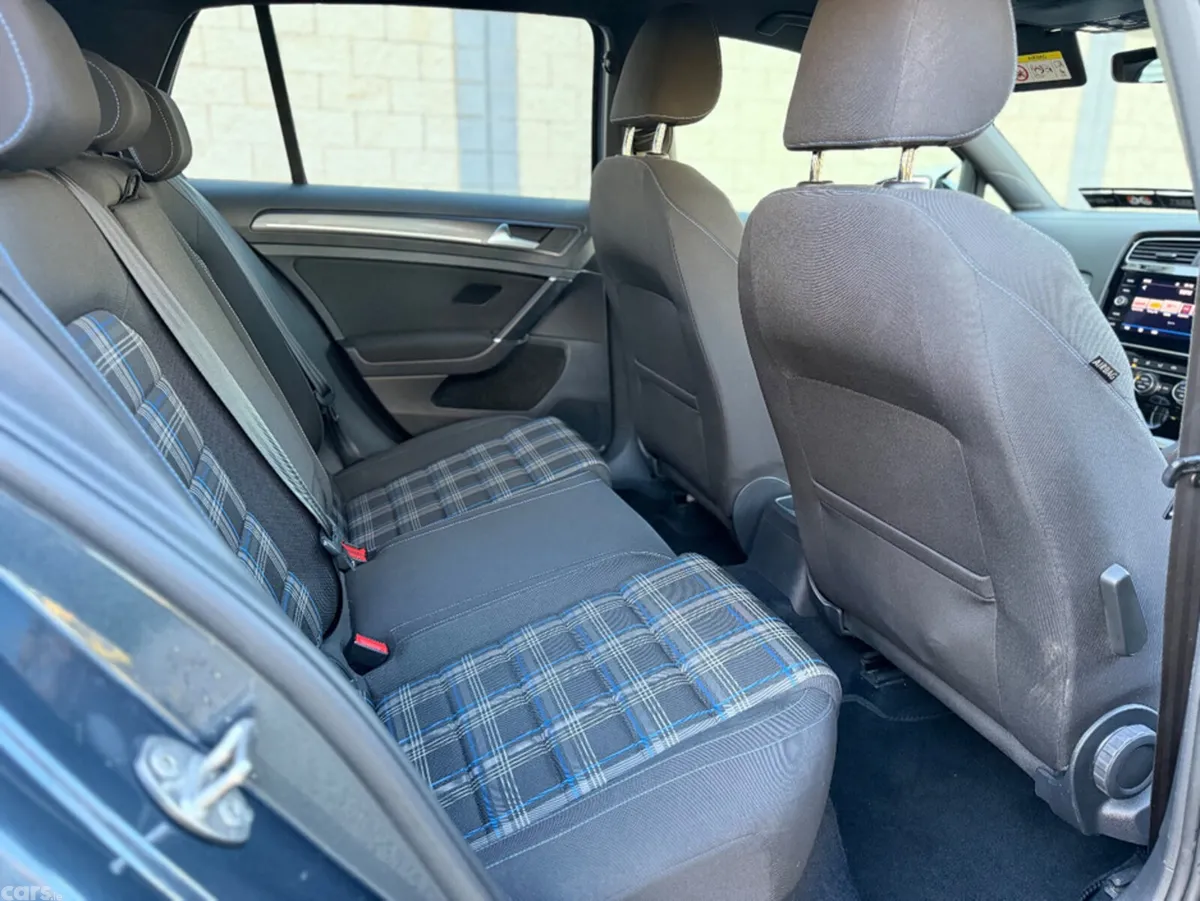 Volkswagen Golf Hatchback, Petrol Plug-in Hybrid, 2020, Blue