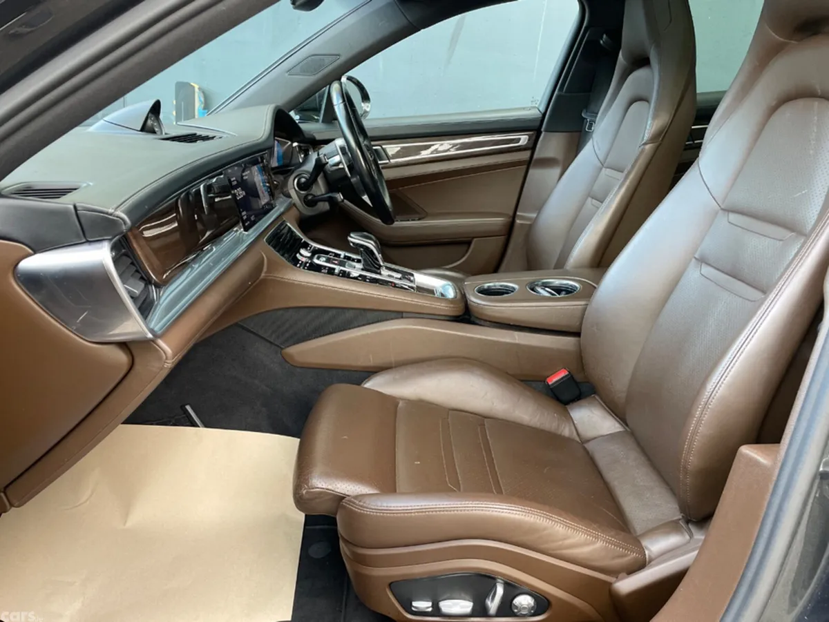 Porsche Panamera Hatchback, Petrol Plug-in Hybrid, 2018, Grey