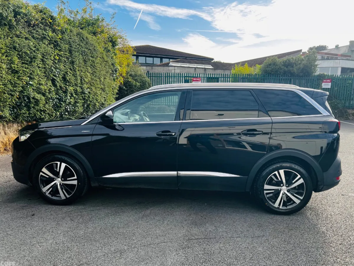 Peugeot 5008 MPV, Diesel, 2019, Black