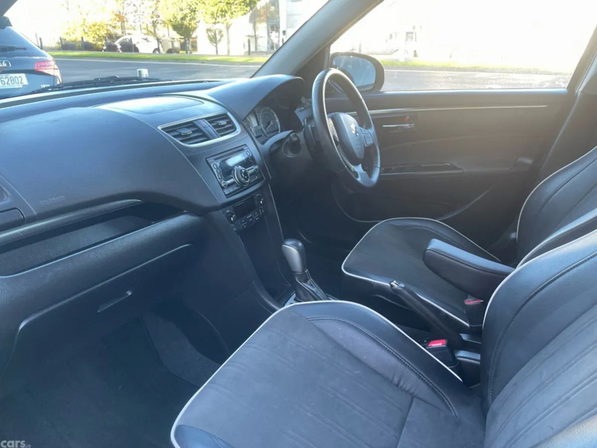 Suzuki Swift Hatchback, Petrol, 2015, Green