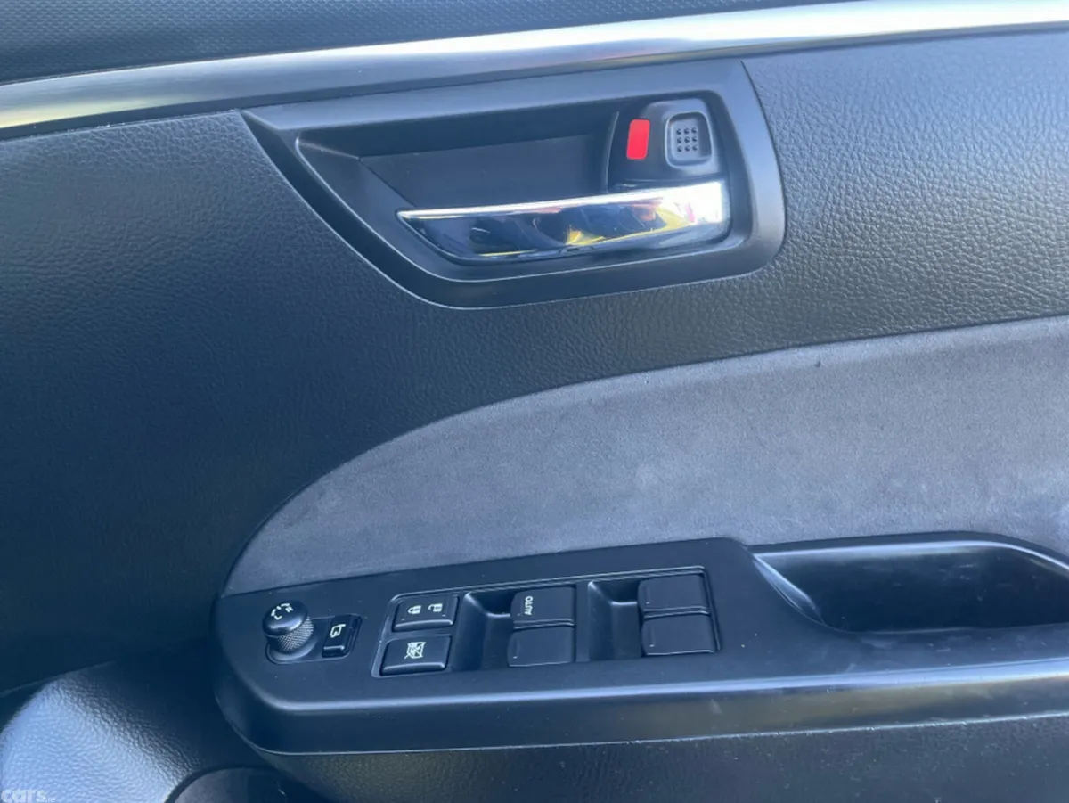 Suzuki Swift Hatchback, Petrol, 2015, Green