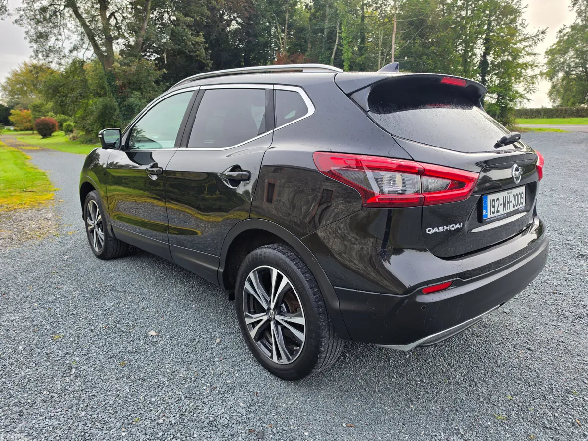 Nissan Qashqai Hatchback, Diesel, 2019, Black