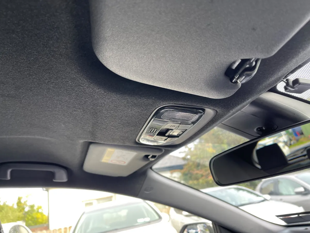 Toyota Yaris Hatchback, Petrol Hybrid, 2021, Silver