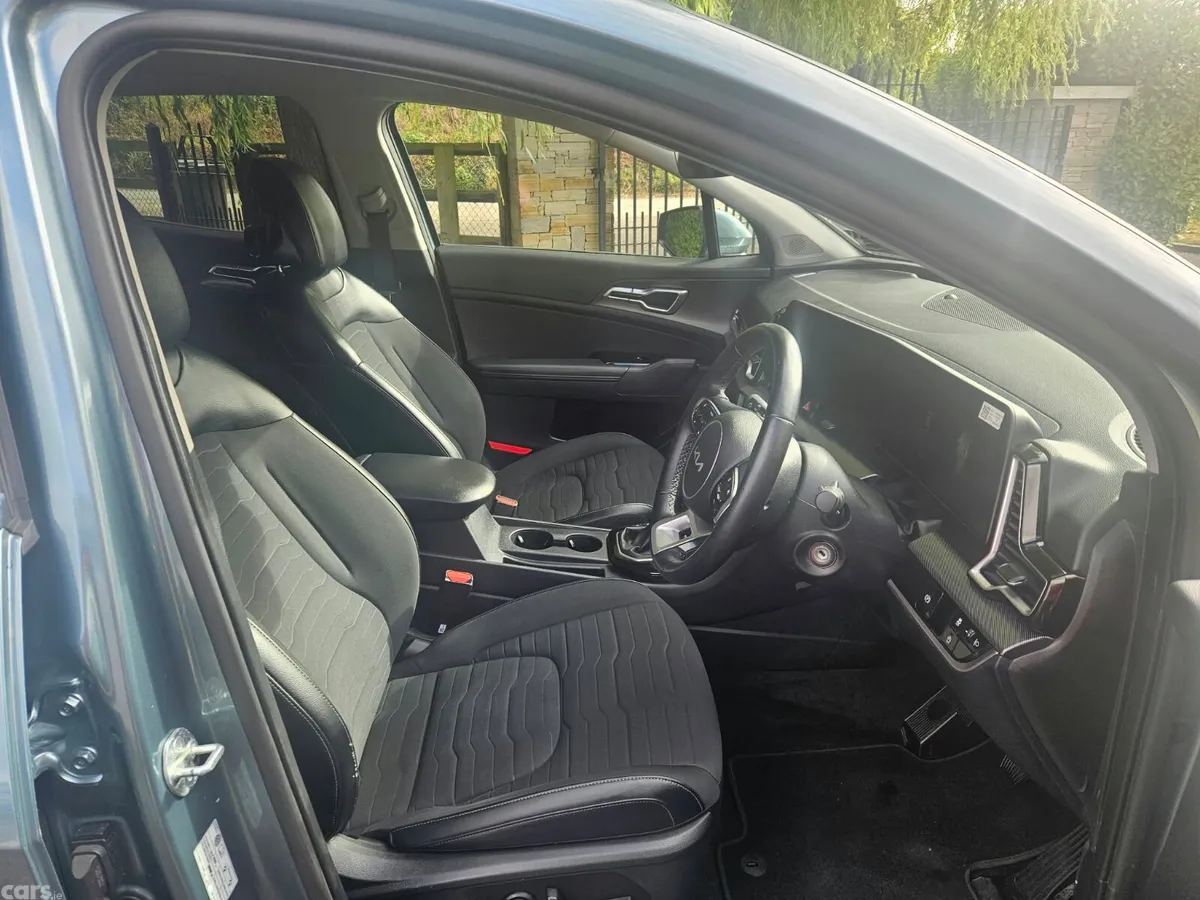 Kia Sportage SUV, Diesel, 2023, Grey