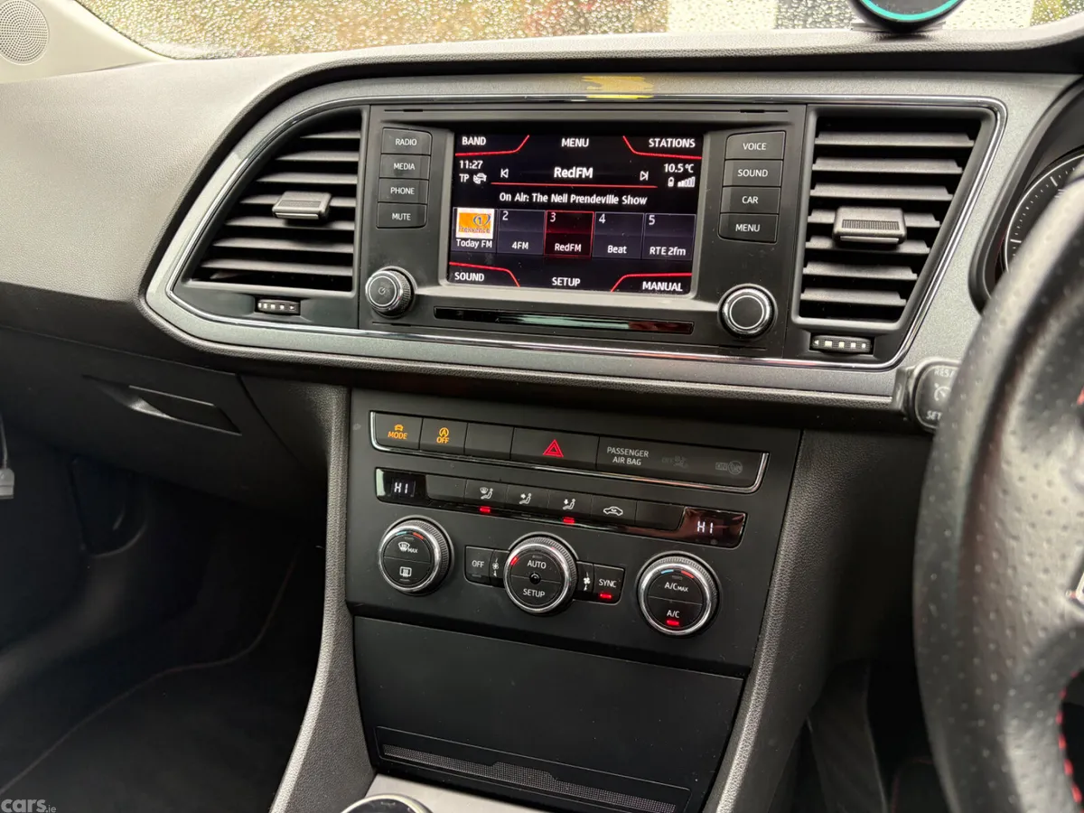 SEAT Leon Estate, Diesel, 2015, Red