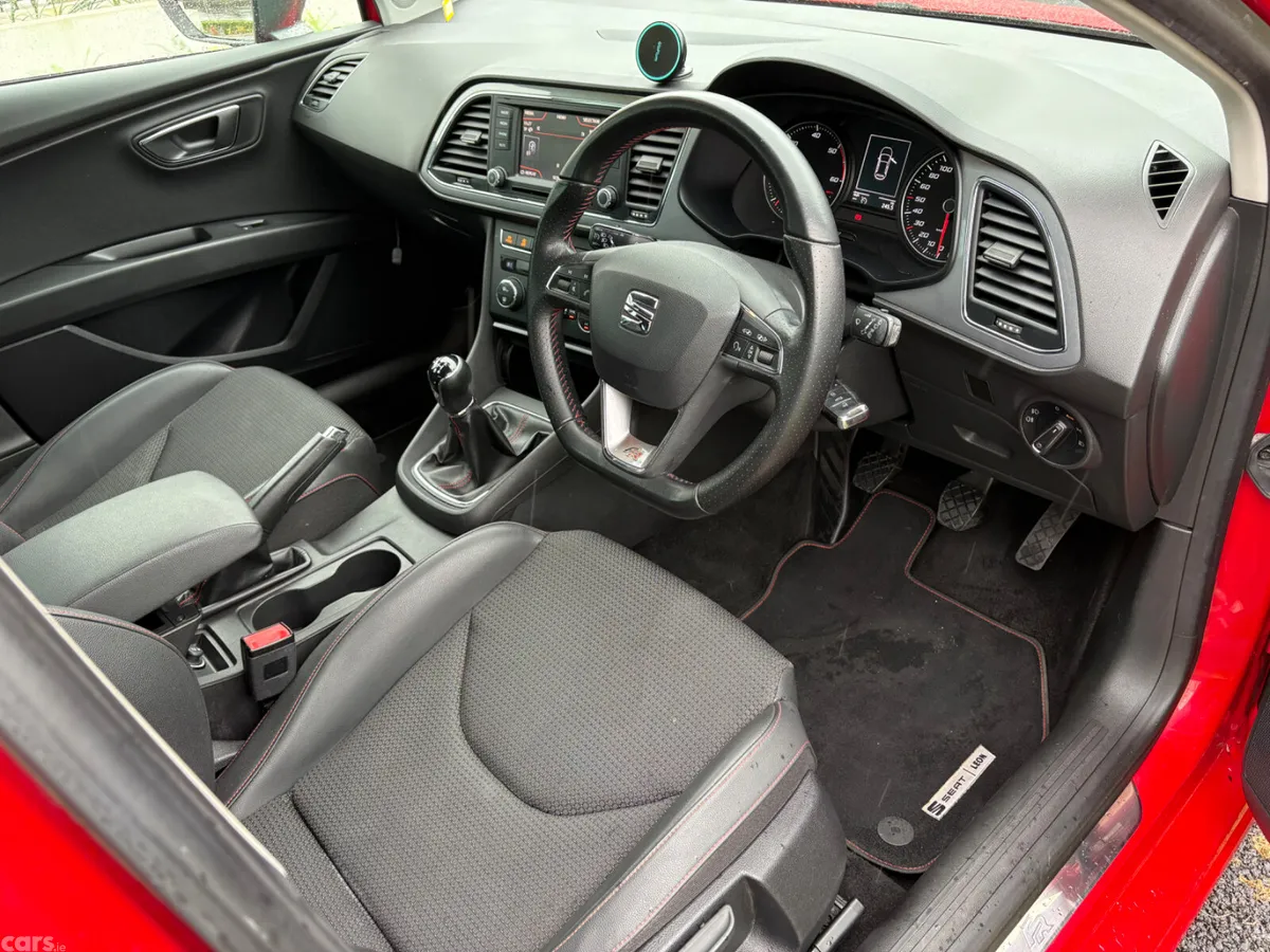 SEAT Leon Estate, Diesel, 2015, Red