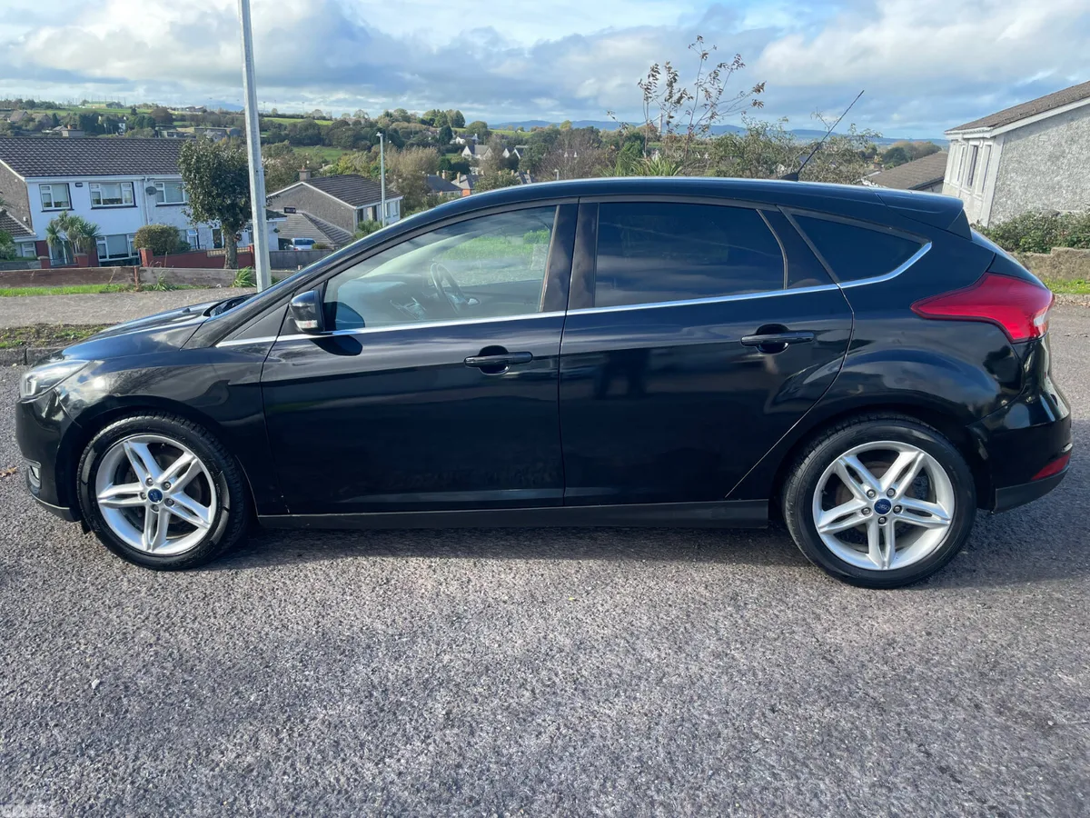 Ford Focus Hatchback, Diesel, 2015, Black